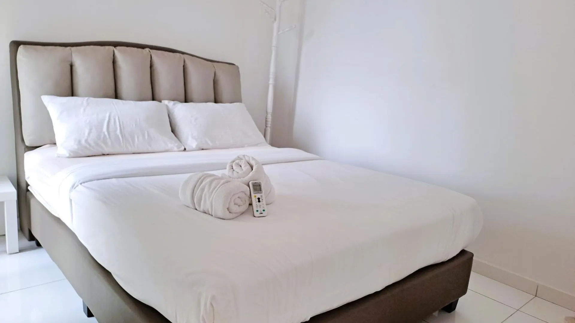 Jb Bukit Indah Skyloft Suites Johor Bahru Apartamento