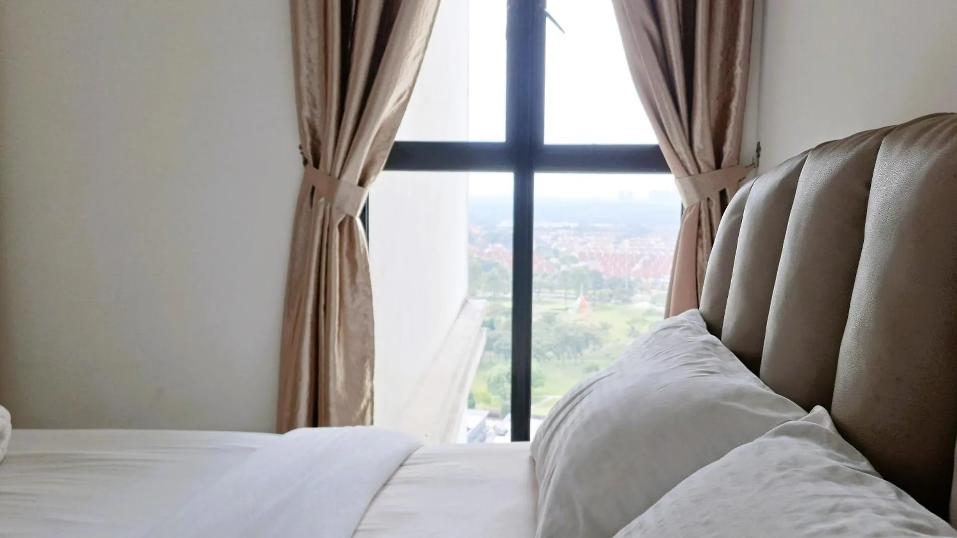 Jb Bukit Indah Skyloft Suites Johor Bahru 0*,