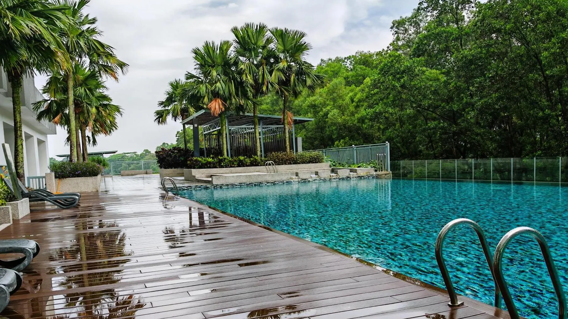 Jb Bukit Indah Skyloft Suites Johor Bahru